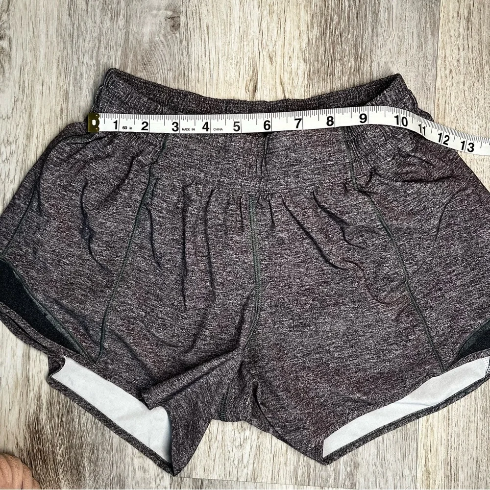 Lululemon Women's‎ Gray Athletic Shorts Size 6